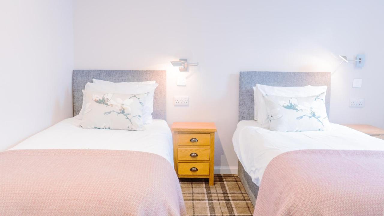 Poseidon'S Inn Lossiemouth Exteriör bild